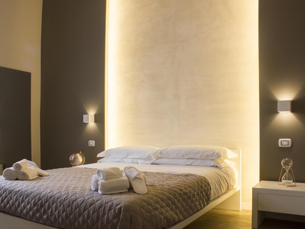 La Banchina Holiday Rooms Trani Exterior photo